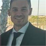 Profesor en materias relacionadas con la ciencia (matemáticas, biología, física y química), además soy un gran apasionado de la geografía e historia. Soy Graduado en Ciencias de la Actividad Física y el Deporte por la UMH